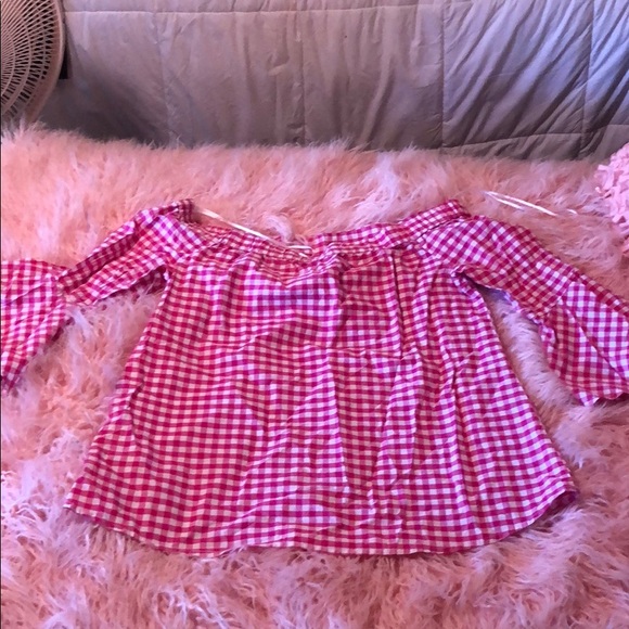 Off The Shoulder Gingham Blouse - Picture 4 of 6